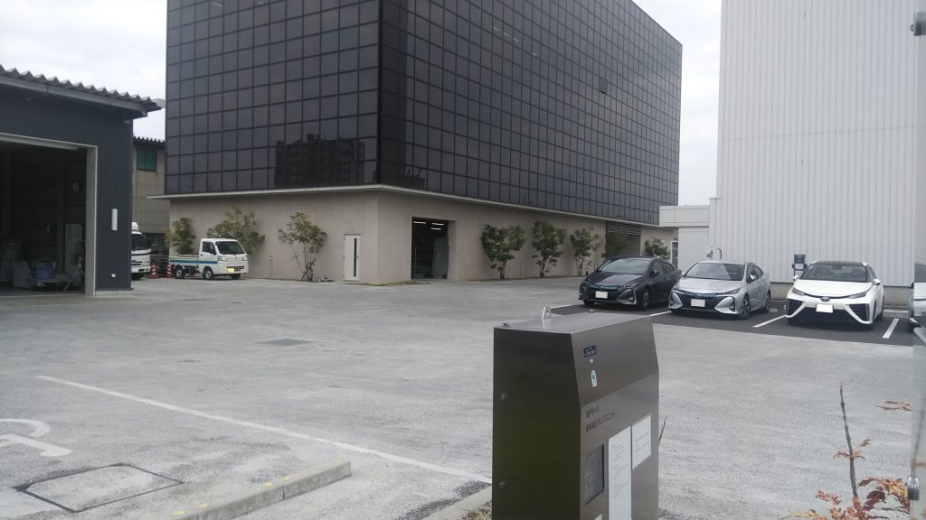 旭電業株式会社第二本社駐車スペース